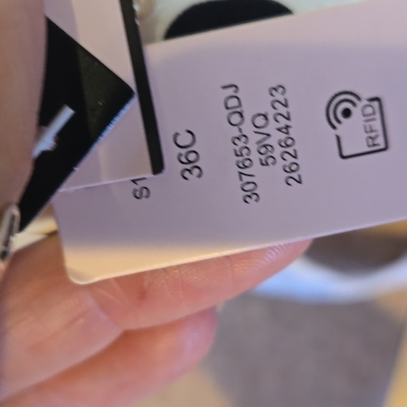 NWT Victoria's Secret Black/White Bow Tie Front Polka Dot Push-Up Tie Bikini Top - Picture 10 of 10